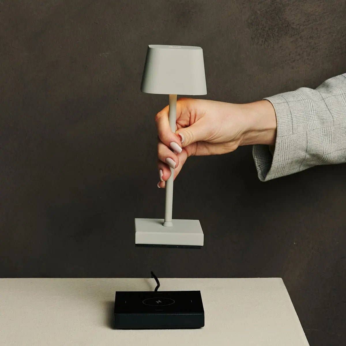 Tavellio - Wholesale Accent/Desk Lamp - Sarphati Mini Shadow Grey Cordless Table Lamp | Rechargeable via Charging Station & 3 Light Modes8