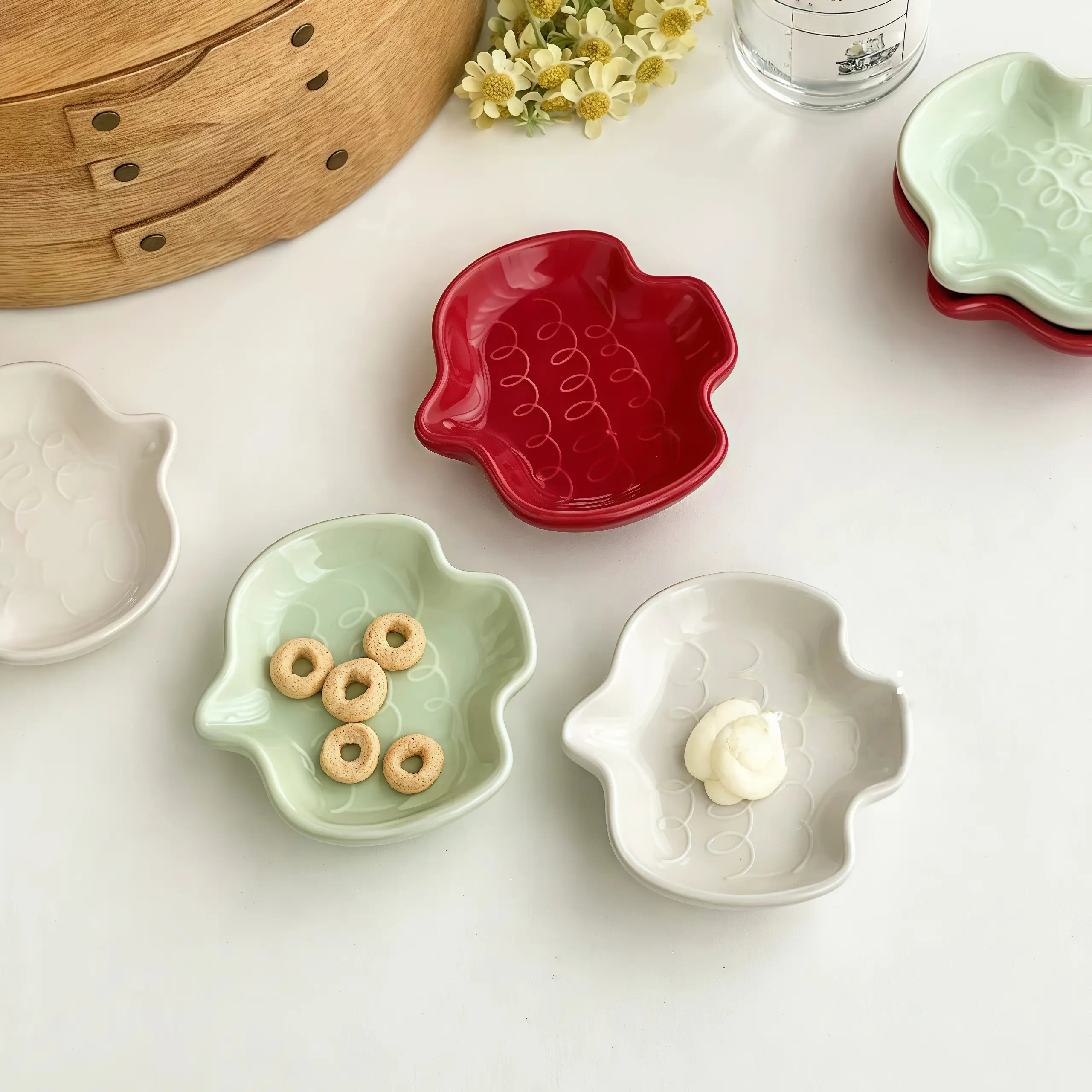 Otterware - Wholesale Condiment/Dip Bowl - Aesthetic Bird Ceramic Dipping Dish (White/Green/Red)8