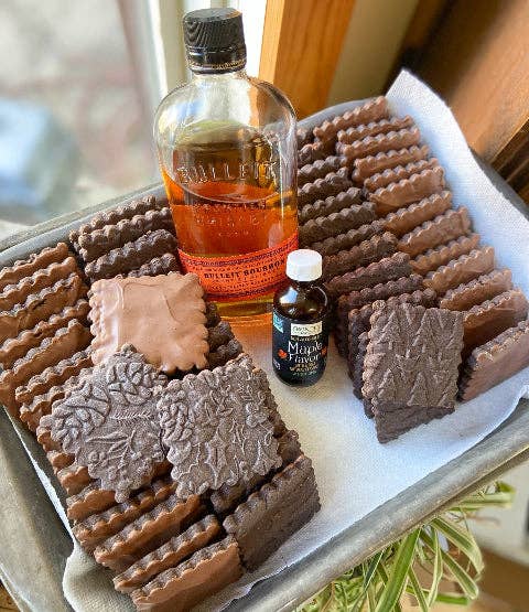 Sweet Rolling Pins - Wholesale Rolling pin - Christmas Pinecones & Mistletoe Embossed Rolling Pin4