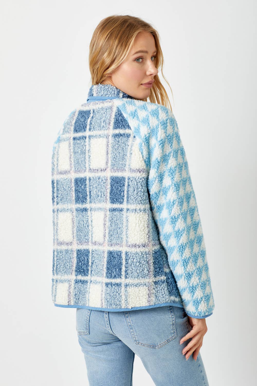 Mystree - Vendita all'ingrosso Felpa in pile - Donna - 60305 Giacca in pile con stampa mista10