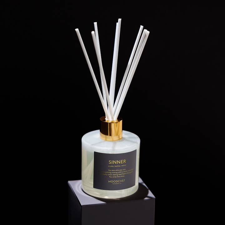 Moodcast Fragrance Co. - Wholesale Reed Diffuser - Reed Diffuser - Persona - Sinner - 3.4 oz Glass Jar2