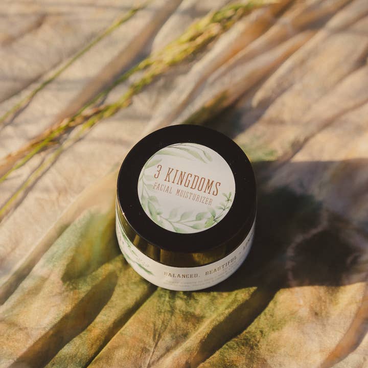 Hydratant pour le visage 3 Kingdoms pour la vente par MJH Ayurvedic Botanicals