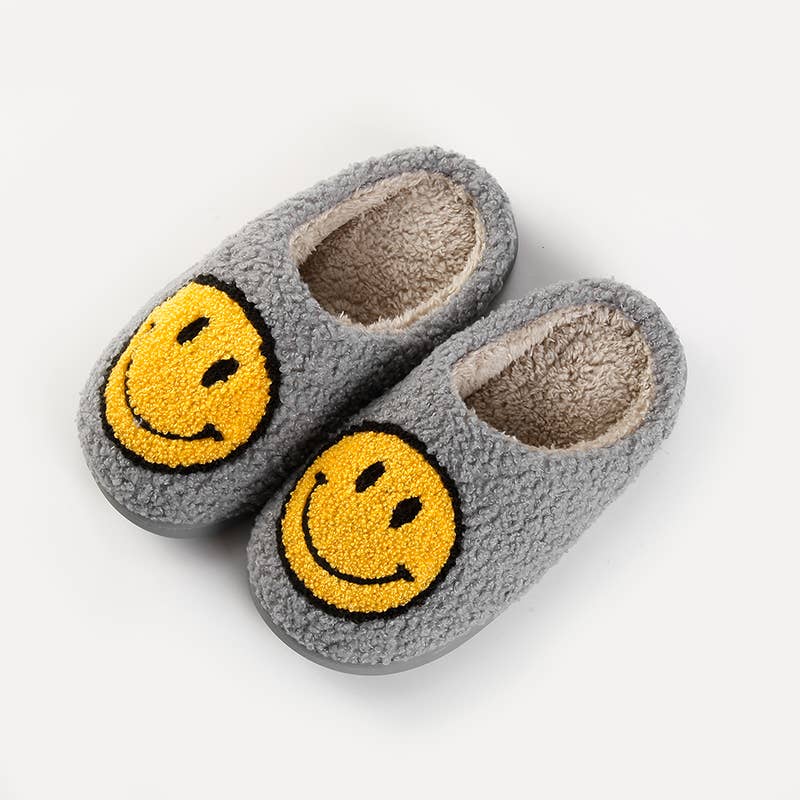 Shop Lev - Wholesale Slippers - Kids - Kids Smile Face Soft Plush Warm Slippers0