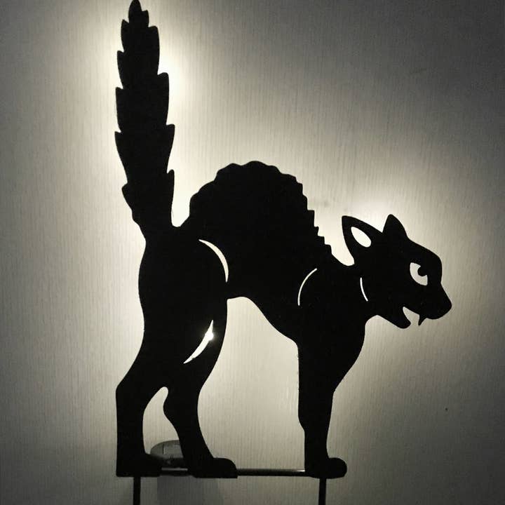 Luce da giardino a forma di gatto nero (Luce da giardino a LED) per la vendita all'ingrosso da parte di Alchemy England (Euro)