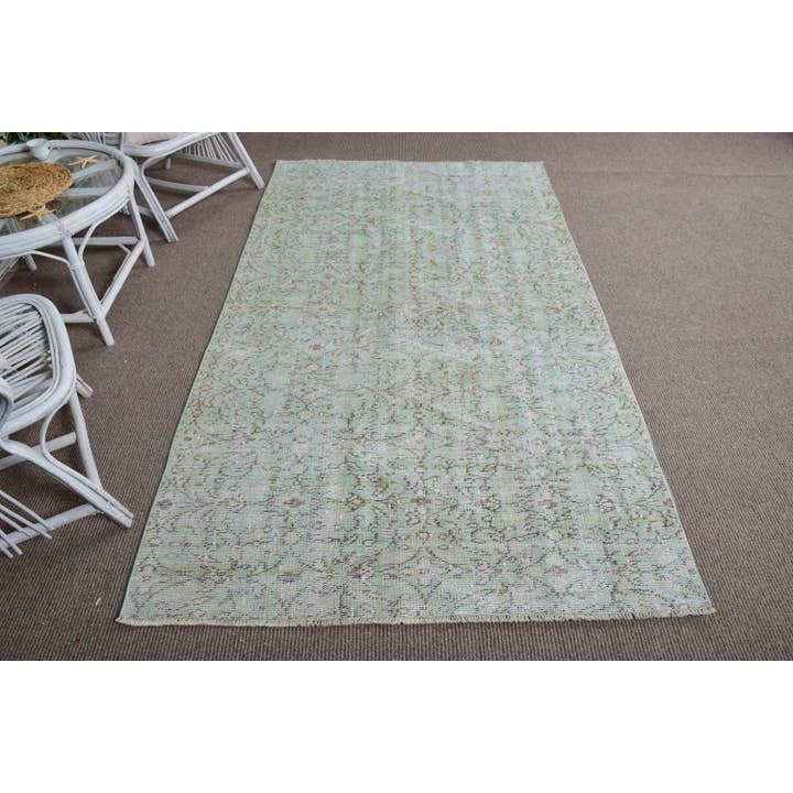 Türkischer Vintage-Teppich, 4,3x7,6 ft Teppich, Grüner Floraler Paisley Wollteppich für den Großhandel von The Loom Wholesale