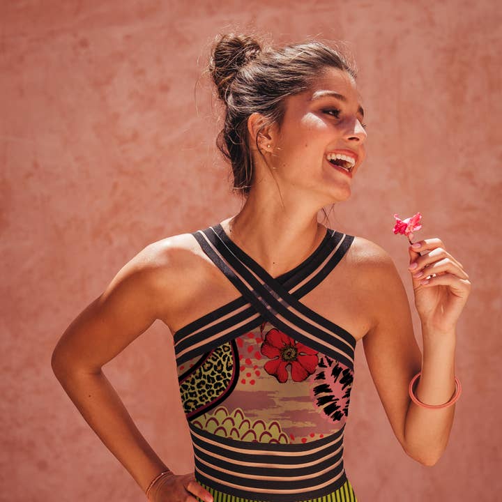 Narelle Crossover One-Piece and other Purchase Wholesale strandkleding. Free Returns & Net 60 Terms on Faire trending on Faire.