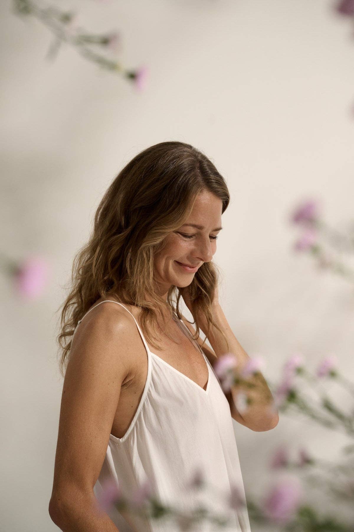 white sunshine top poplin for wholesale on Faire3