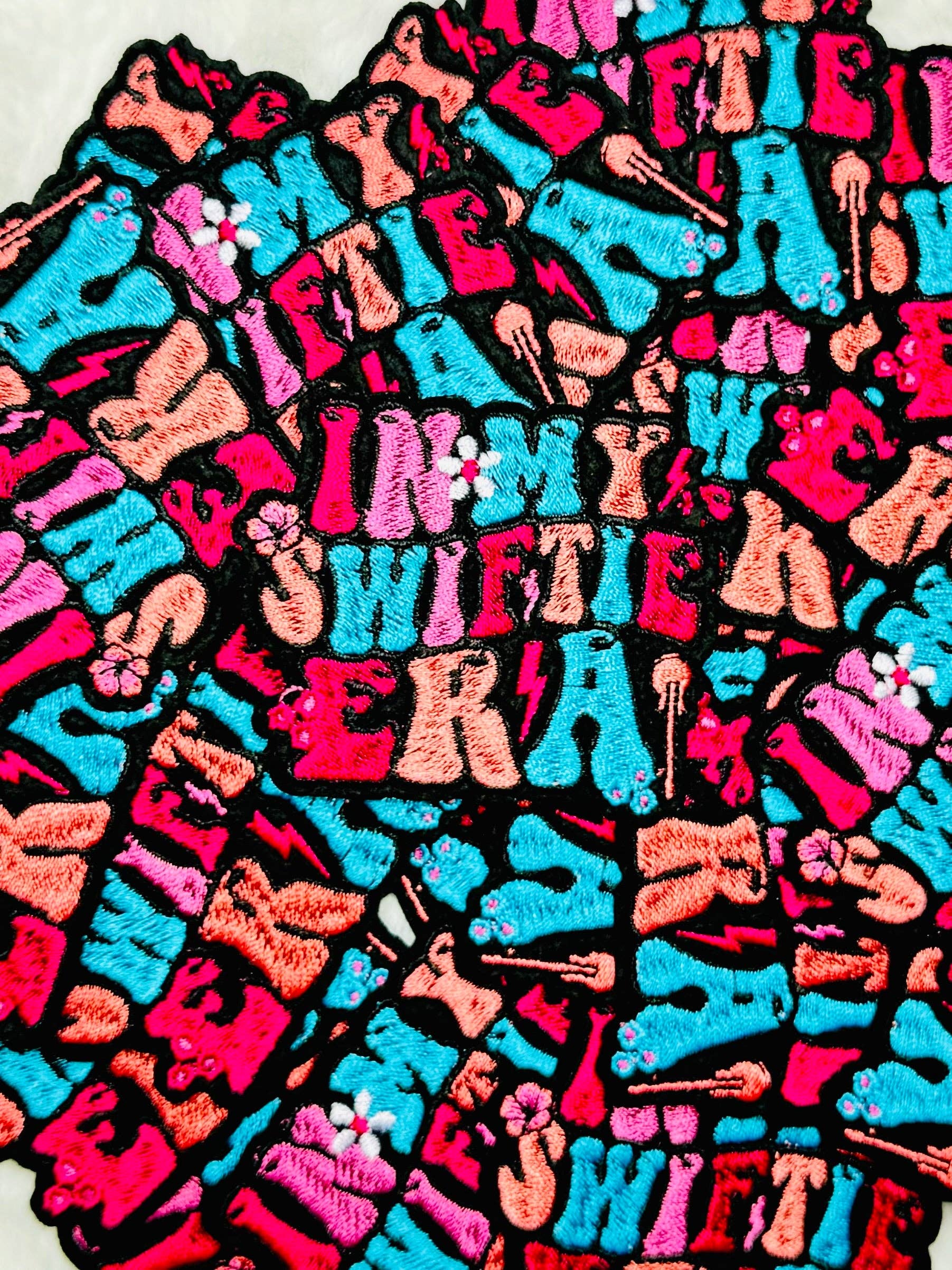 Magen Made Designs – Großhandel Aufnäher – Gestickter Aufnäher in My Swiftie Era2