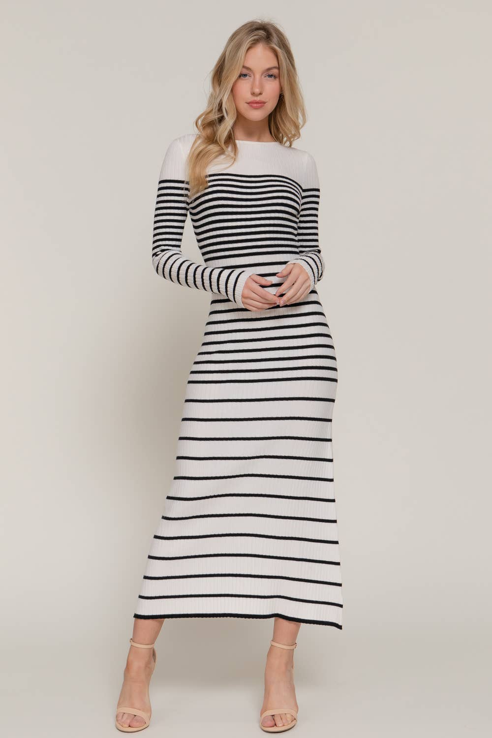 Active Basic | Active USA – Großhandel Kleid – Damen – Langarm-Kleid mit U-Boot-Ausschnitt und halblangem A-Linien-Schnitt mit Streifen.14