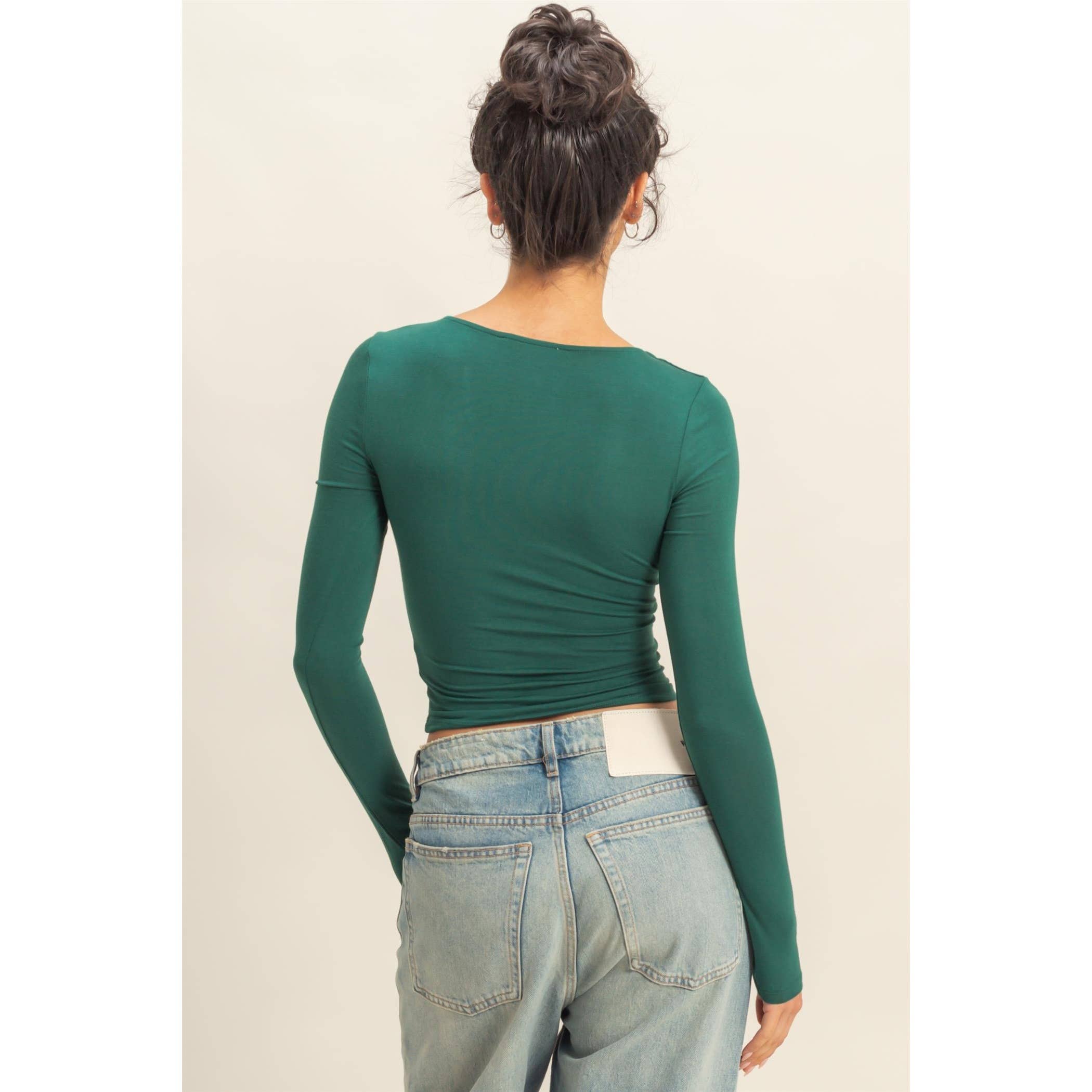 HYFVE - Wholesale Knit Top - Women's - Scoop Neck Long Sleeve Crop Top16