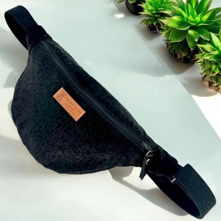 Gürteltasche „New York“ in Schwarz für den Großhandel von Emmanuel Création