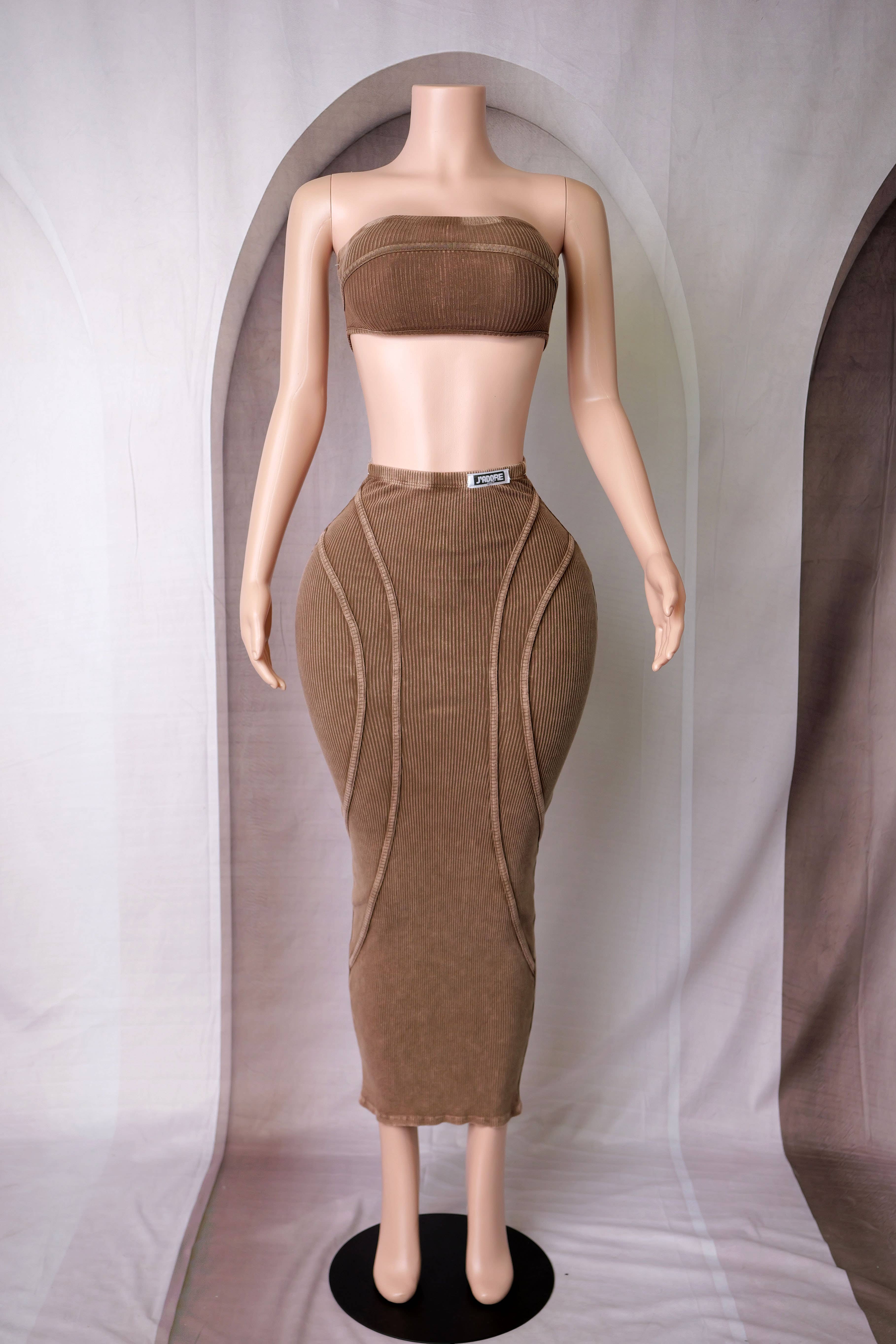 Dalia Studio - Wholesale Dress - Women's - MINERAL WASH BODYCON BANDEAU MAXI DRESS4