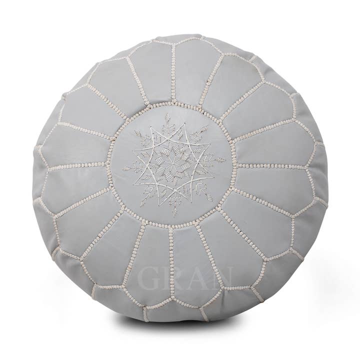 Ljusgrå marockansk ottomansk pouf | Pouf marockansk läder för wholesale av Gran Wholesale