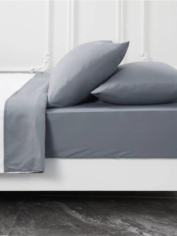 Ensembles de taies d'oreiller en bambou gris - Taie d'oreiller sans plis pour pour la vente par Okao Home Goods