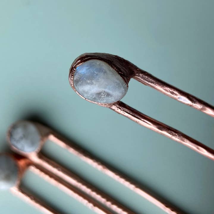 Aerow - Wholesale Hair Pin - Rainbow Moonstone Hair Pin