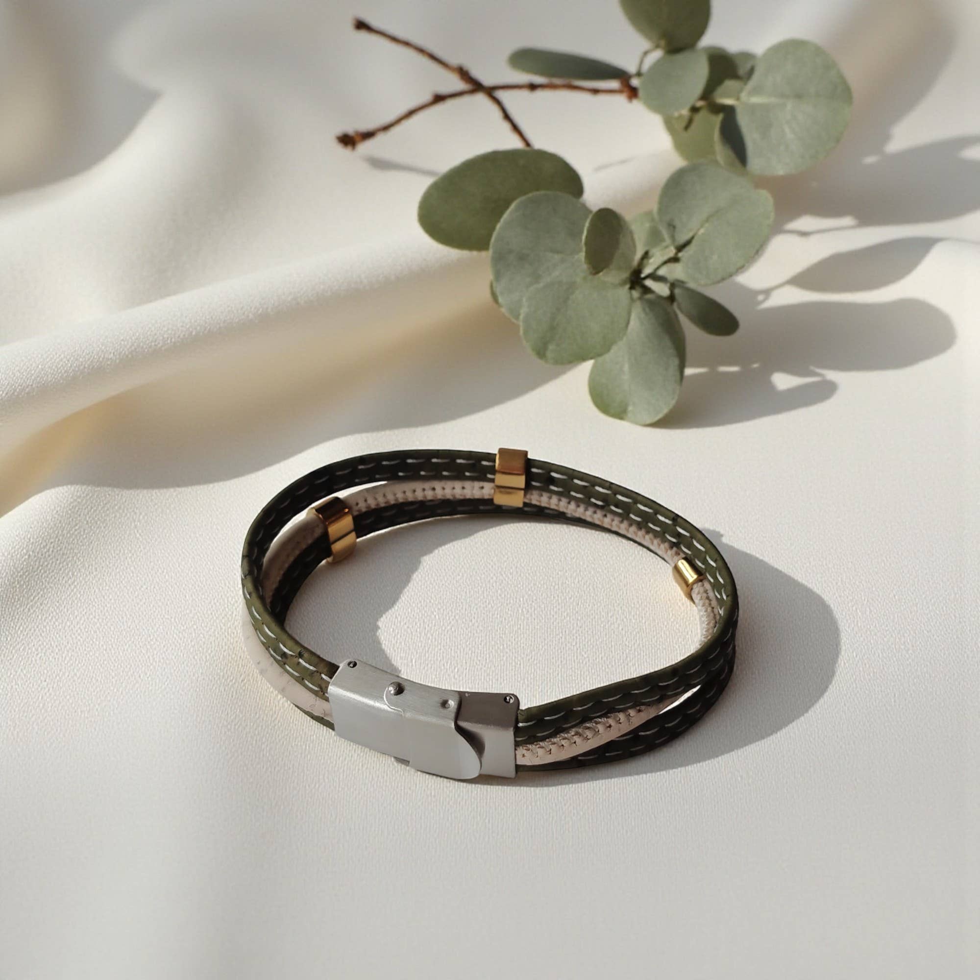 Karmyliege - Wholesale Cuff Bracelet - Khaki and off-white cork bracelet - women4