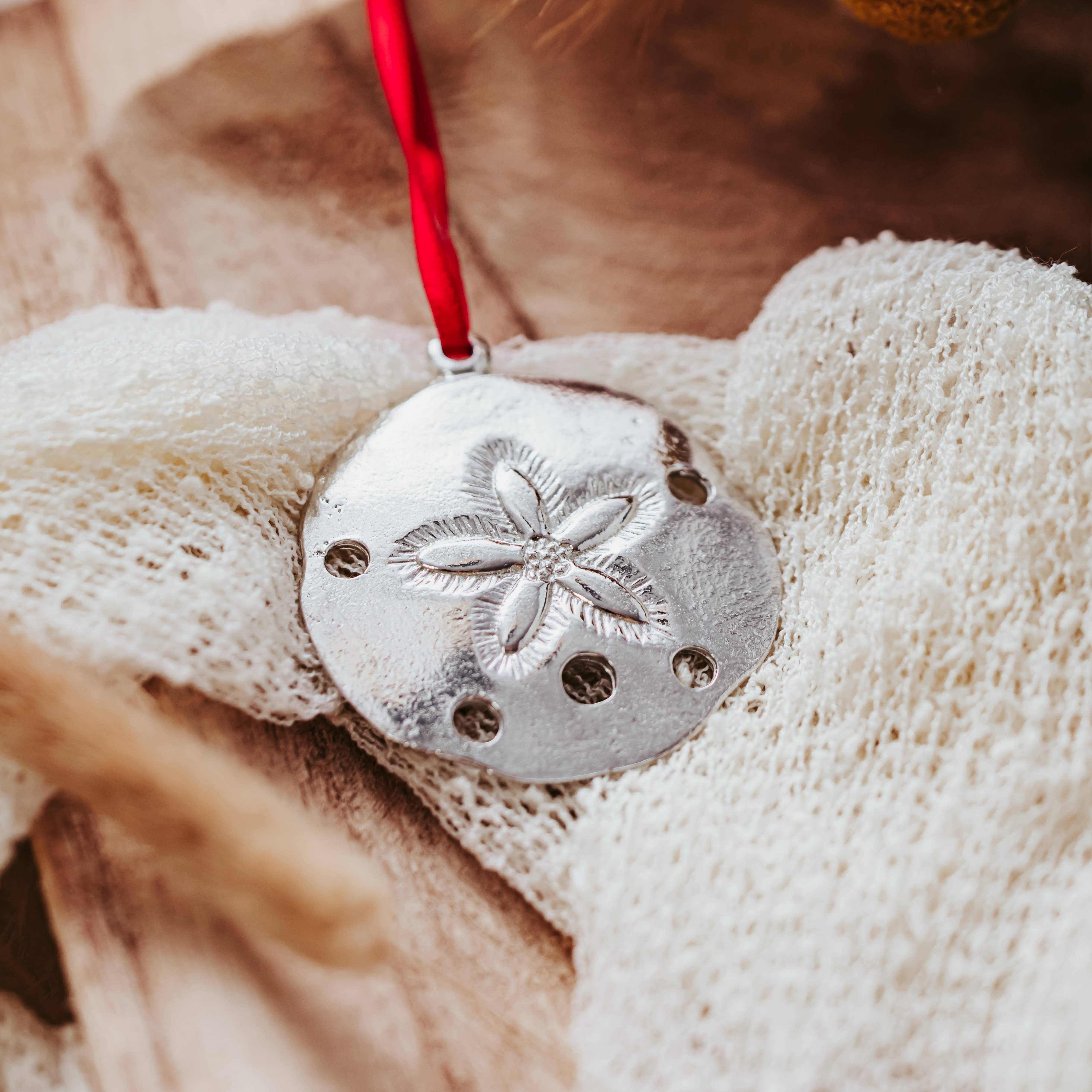 House of Morgan Pewter - Vente Lots de décorations - Cadeaux de la Caroline du Nord - Voilier - Seashell - Sand Dollar4