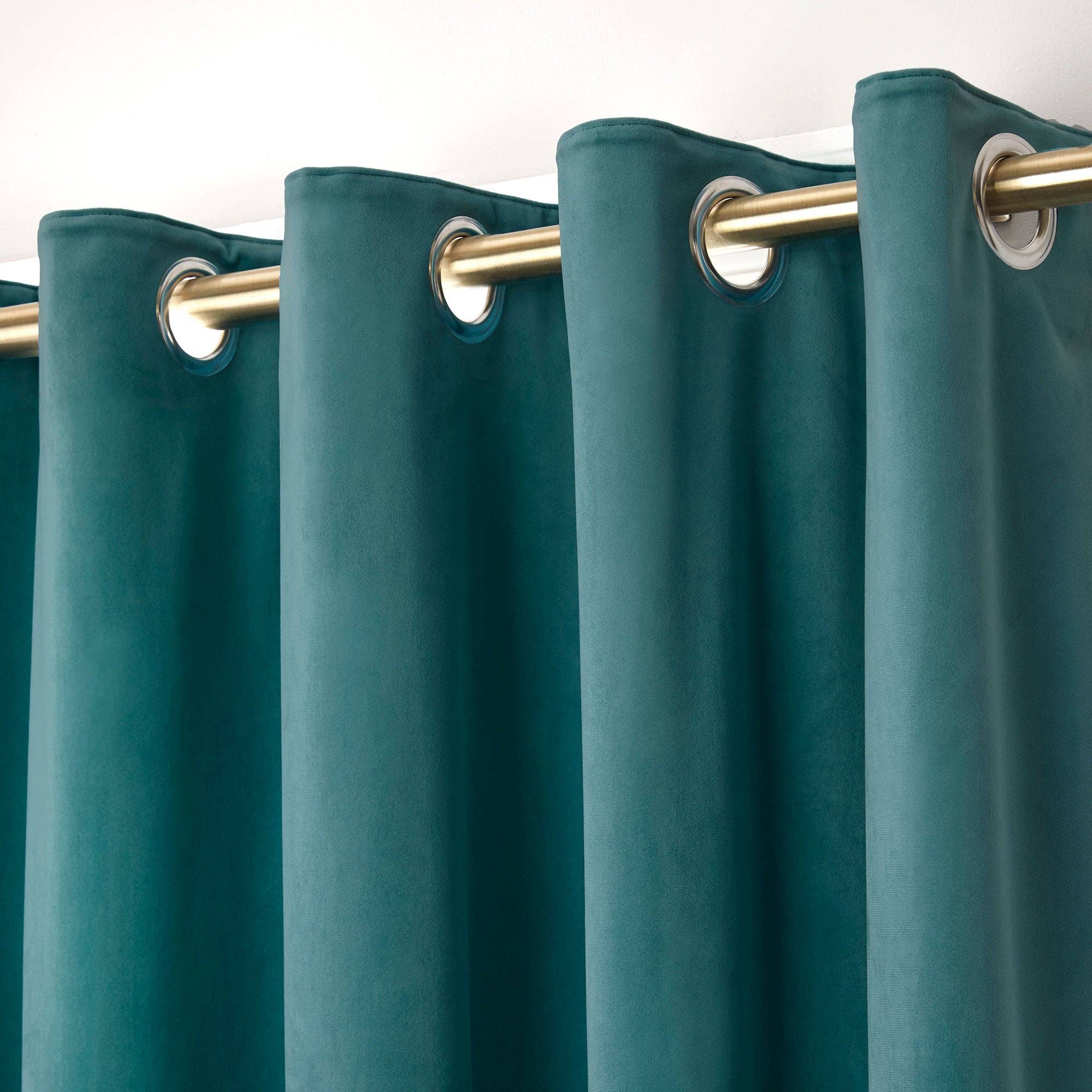 UW Home – wholesale Curtain – Montrose Eyelet Curtains by Laurence Llewelyn-Bowen in Teal1