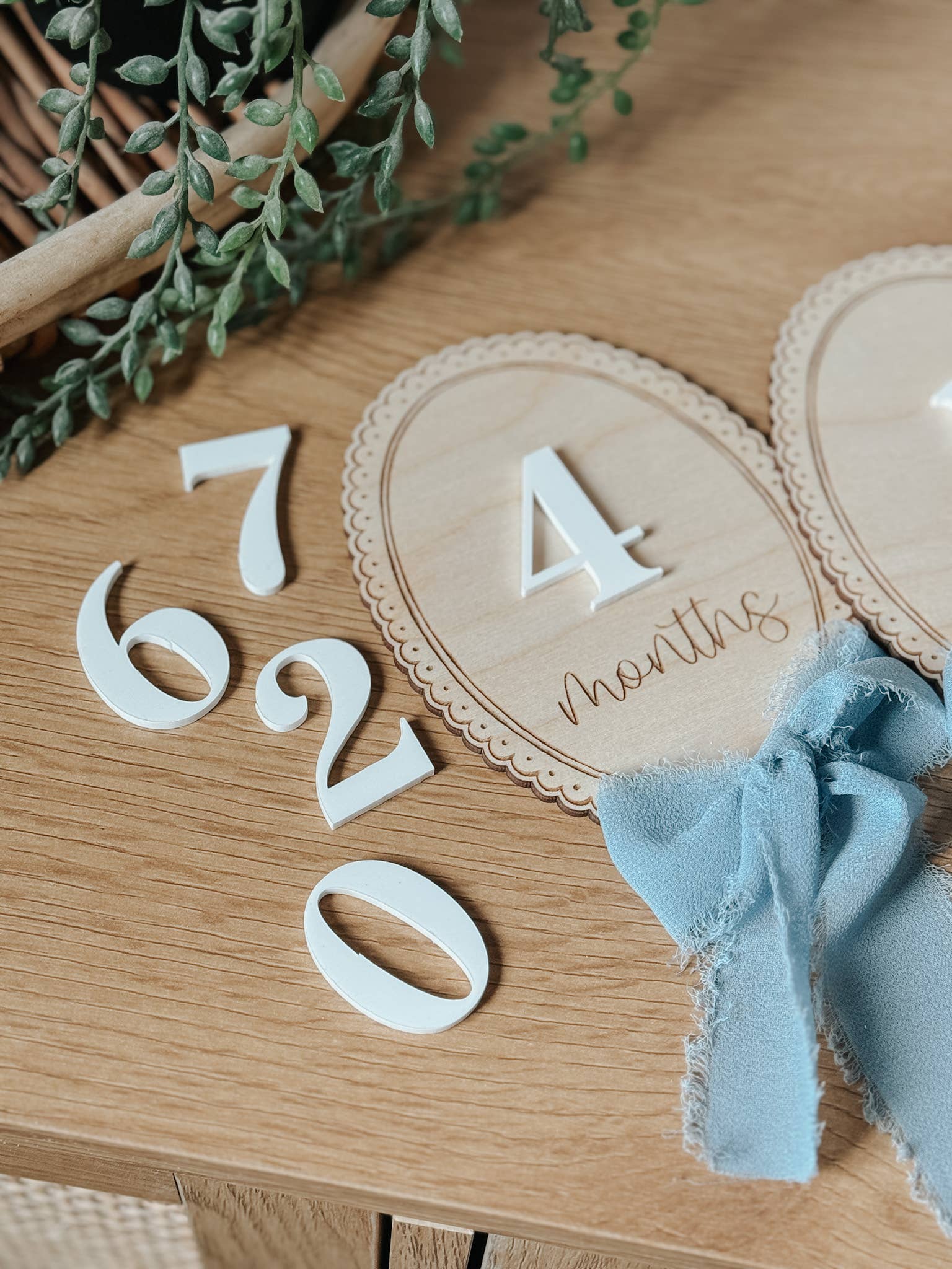 Arrow Town Designs – Engroshandel Mindesamler - Børn og baby – Mindebaby milepæl fotorekvisit skilt2