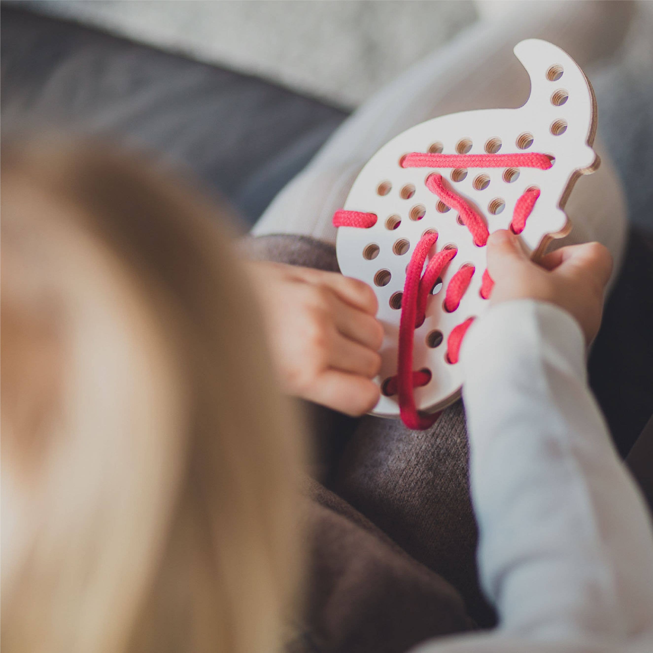 milin - Venta al por mayor Juguete de madera - Niños - Max the Dinosaur, juguete de cordones de madera, montessori4