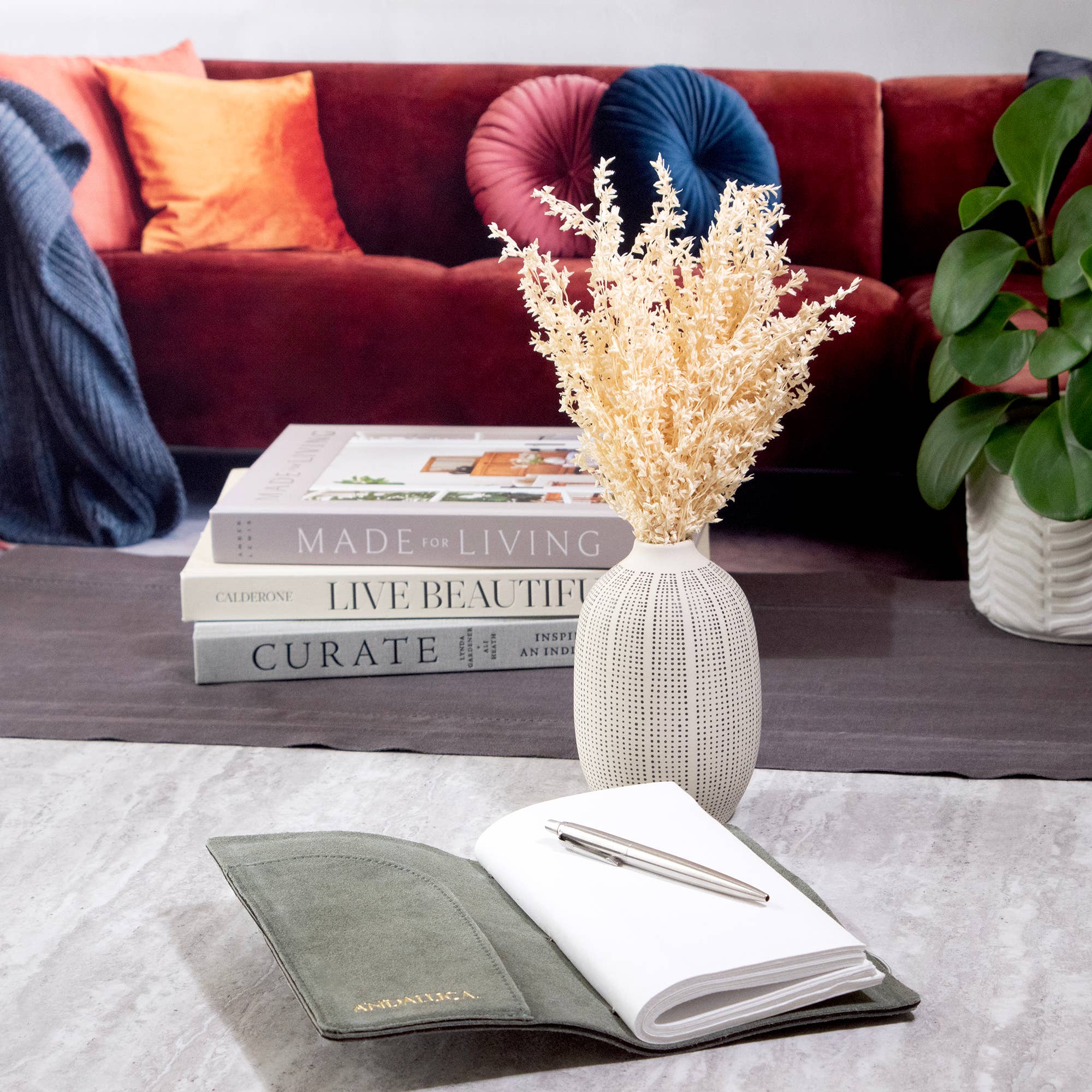 Andaluca - Wholesale Dried/Pressed Flowers - MINI Corn Broom Grass Bundle #851