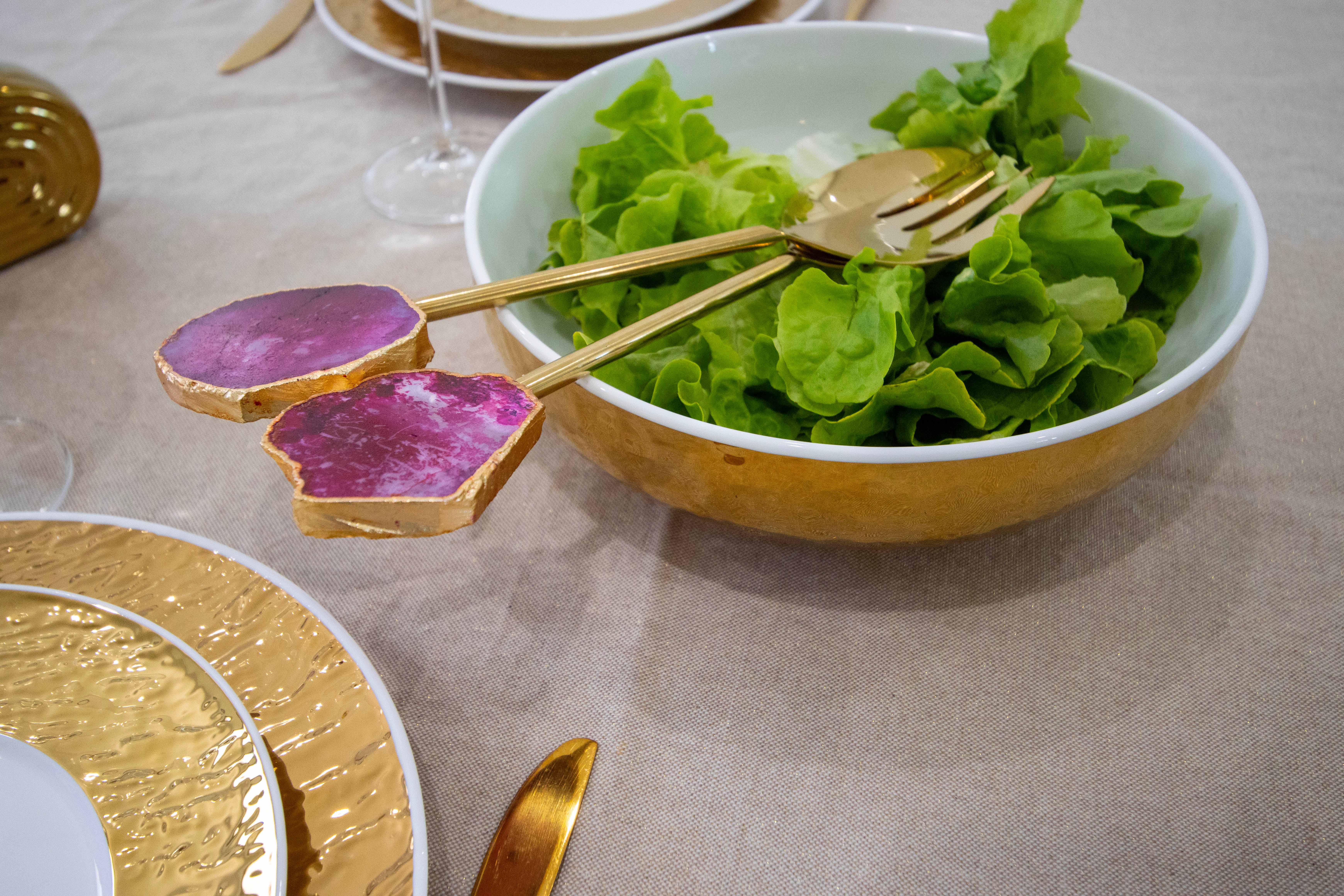 AULICA – wholesale Serveringsskål – Vit och Guld Salladsskål 25cm2