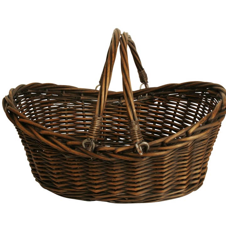 Panier en osier brun de 17 po avec poignées pour la vente par WALD IMPORTS