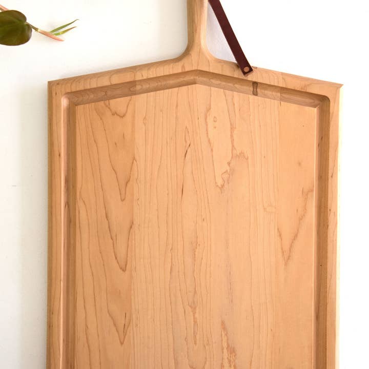 KHEM Studios - Wholesale Cutting Board - Cutting Board with Juice Groove Mega Whale Bone6