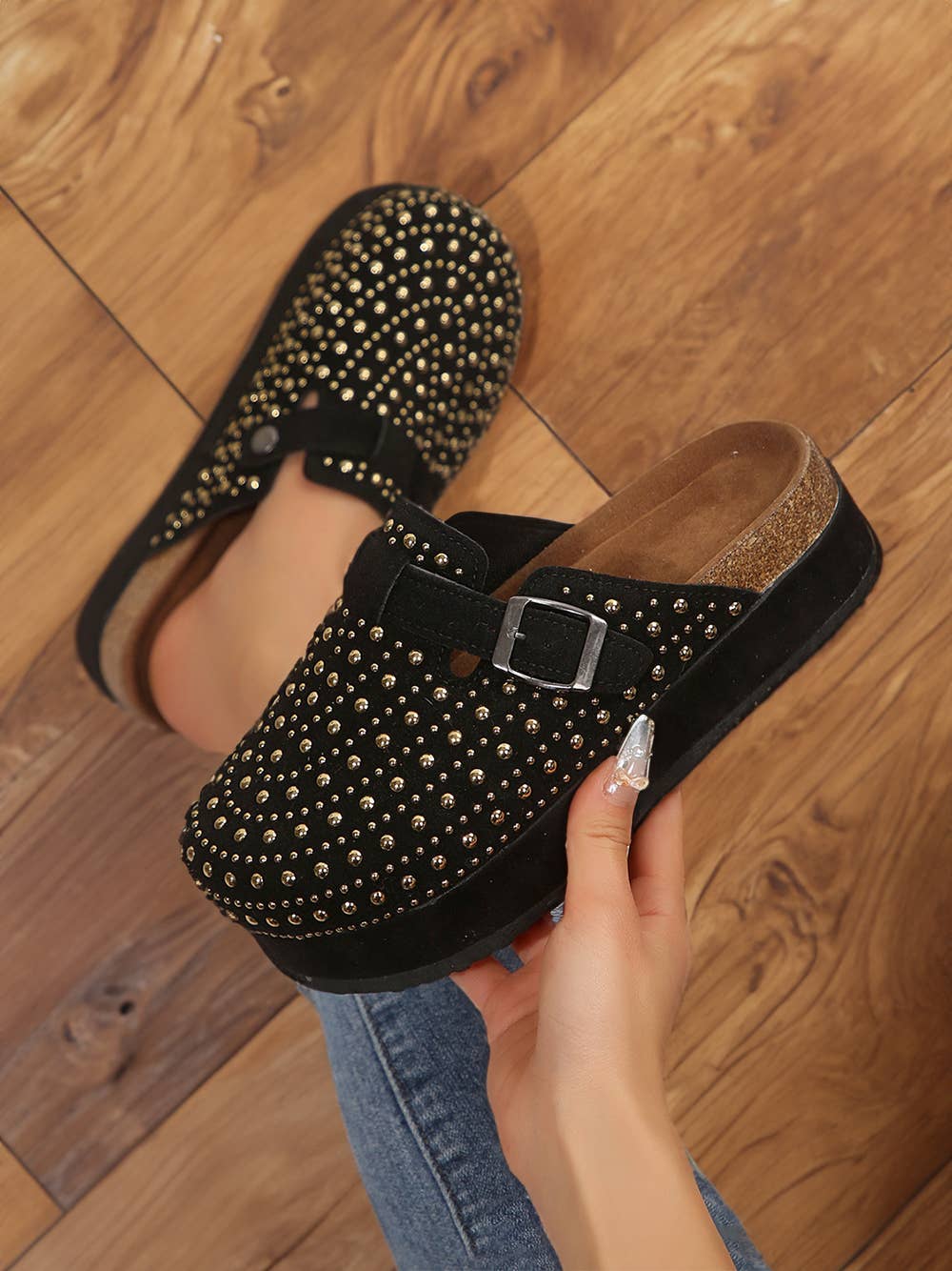 1 the Woman - Vente Sandales – femme - Mules à plateforme à bout fermé avec boucle rivetée1