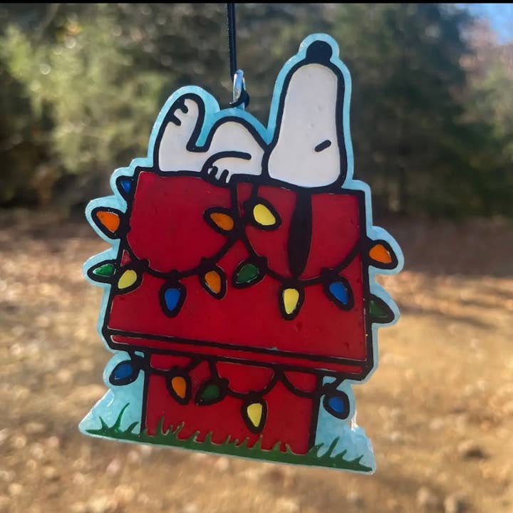 Cup Culture - Wholesale Car Freshener - Women's - White Dog Christmas Car Freshie