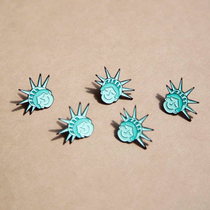 CaraCaraNYC - Wholesale Lapel Pin/Button - Sweet Lady Liberty 1" Enamel Pin2