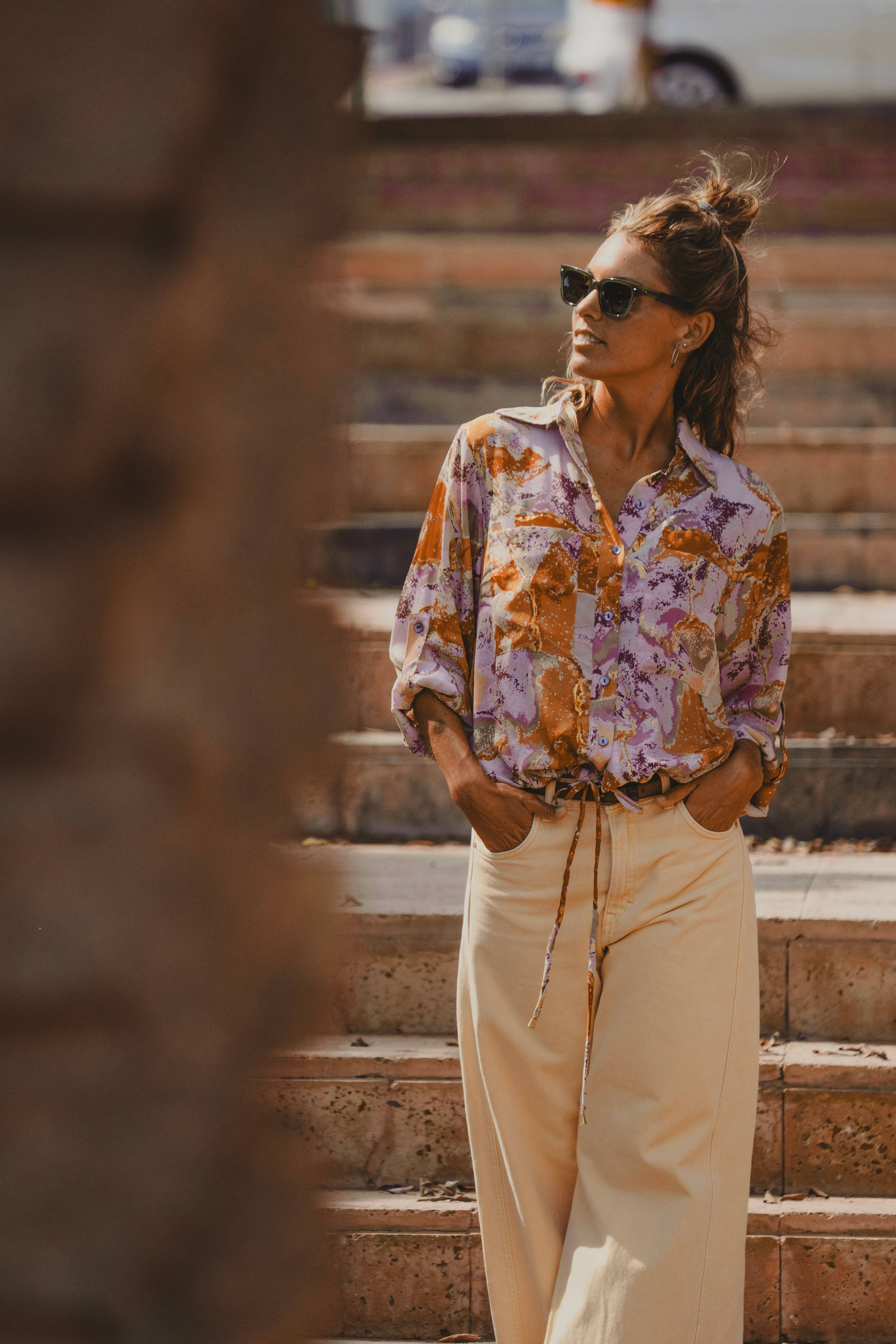 Arena Formentera – wholesale Tröja med knappar – Dam – Bohemisk blus med knäppt krage och fickor7