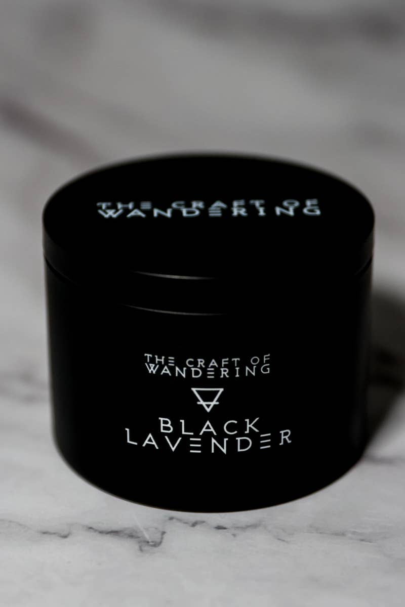 The Craft of Wandering – Großhandel Reisekerzen – Schwarze Lavendel-Kerze