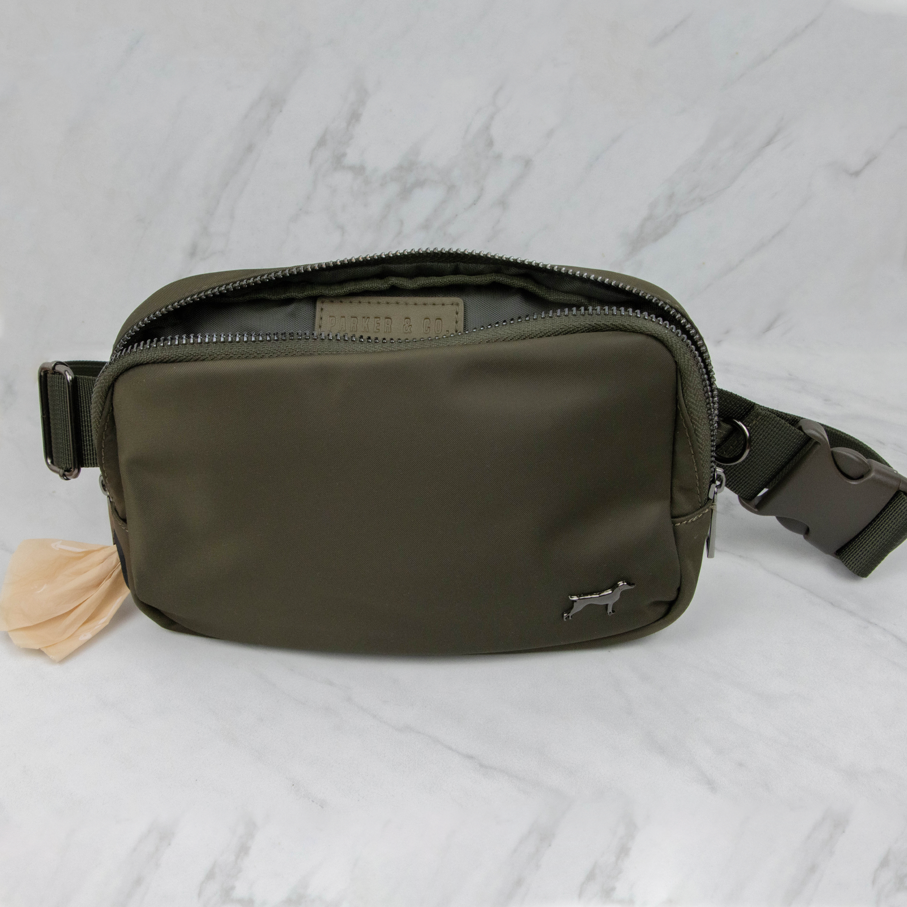 Parker & Co. - Venta al por mayor Riñonera - Mujer - Riñonera Diaria Compacta y Moderna13