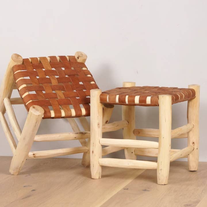 Sgabello marocchino beldi in legno e pelle per la vendita all'ingrosso da parte di ProHandmadeDesign