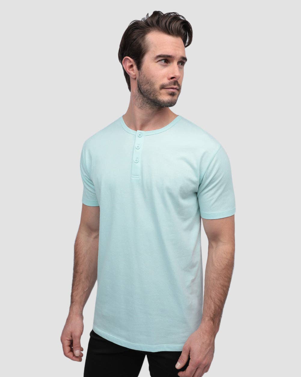 INTO THE AM – Engroshandel T-shirt – til mænd – Herre T-shirt med korte ærmer og henley-udskæring40