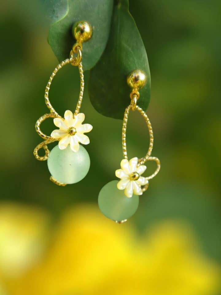 Daphné florale Ohrringe für den Großhandel von Hirondelle Bijoux