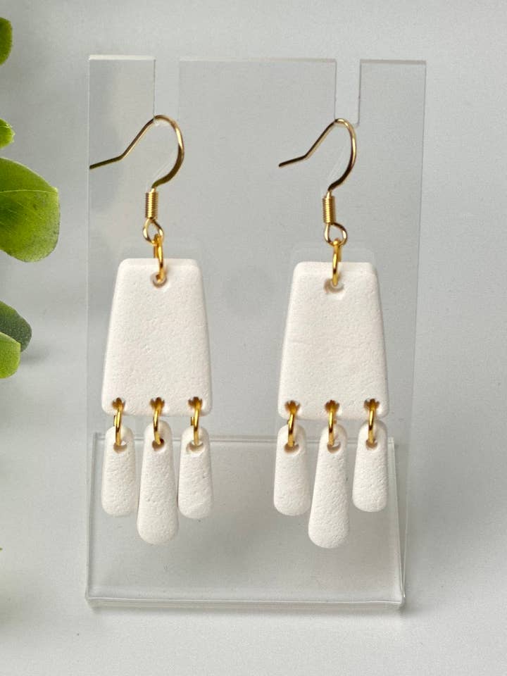 Trapezoidede tredobbelte dingler for engroshandel hos Chapman Hill Creations