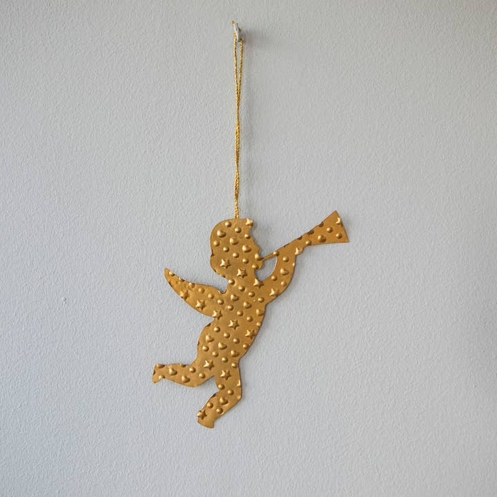 Mahe Homeware – Engroshandel Pynt – Heroldengel i messing som dekorativt ornament4