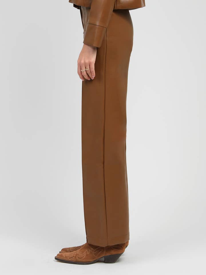 An'ge - Wholesale Pants - Women's - PALOE camel PANTS4