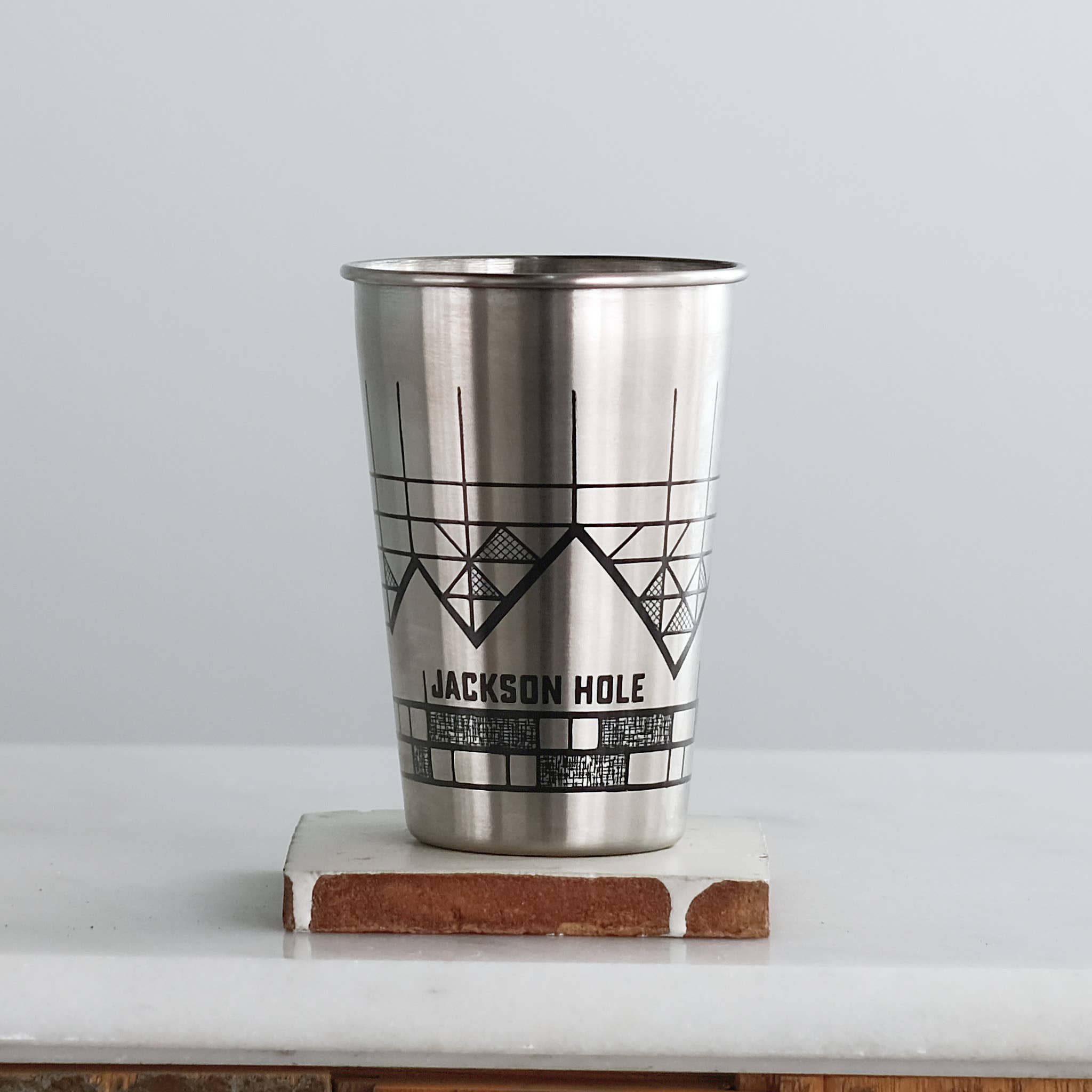 Vital Industries - Wholesale Drinking Glass/Cup - Geometric Mountain Stainless Steel Pint2