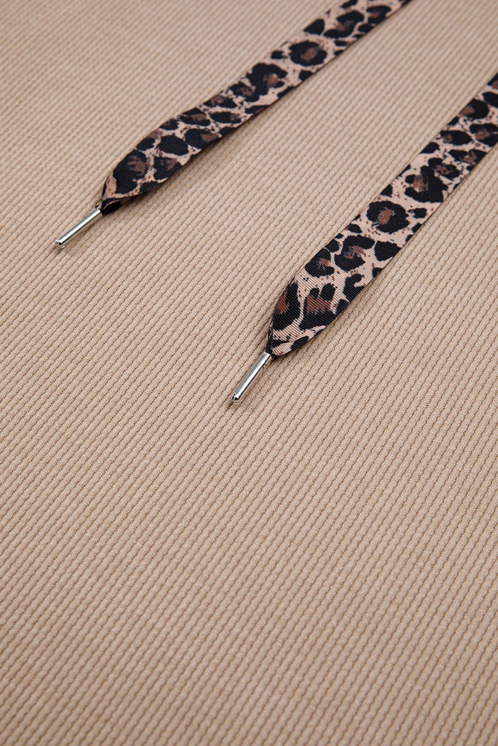 66DISCO - Vente Sweat à capuche – femme - Sweat à capuche ample à cordon en dentelle texturée thermique/imprimé léopard (S-XL)7