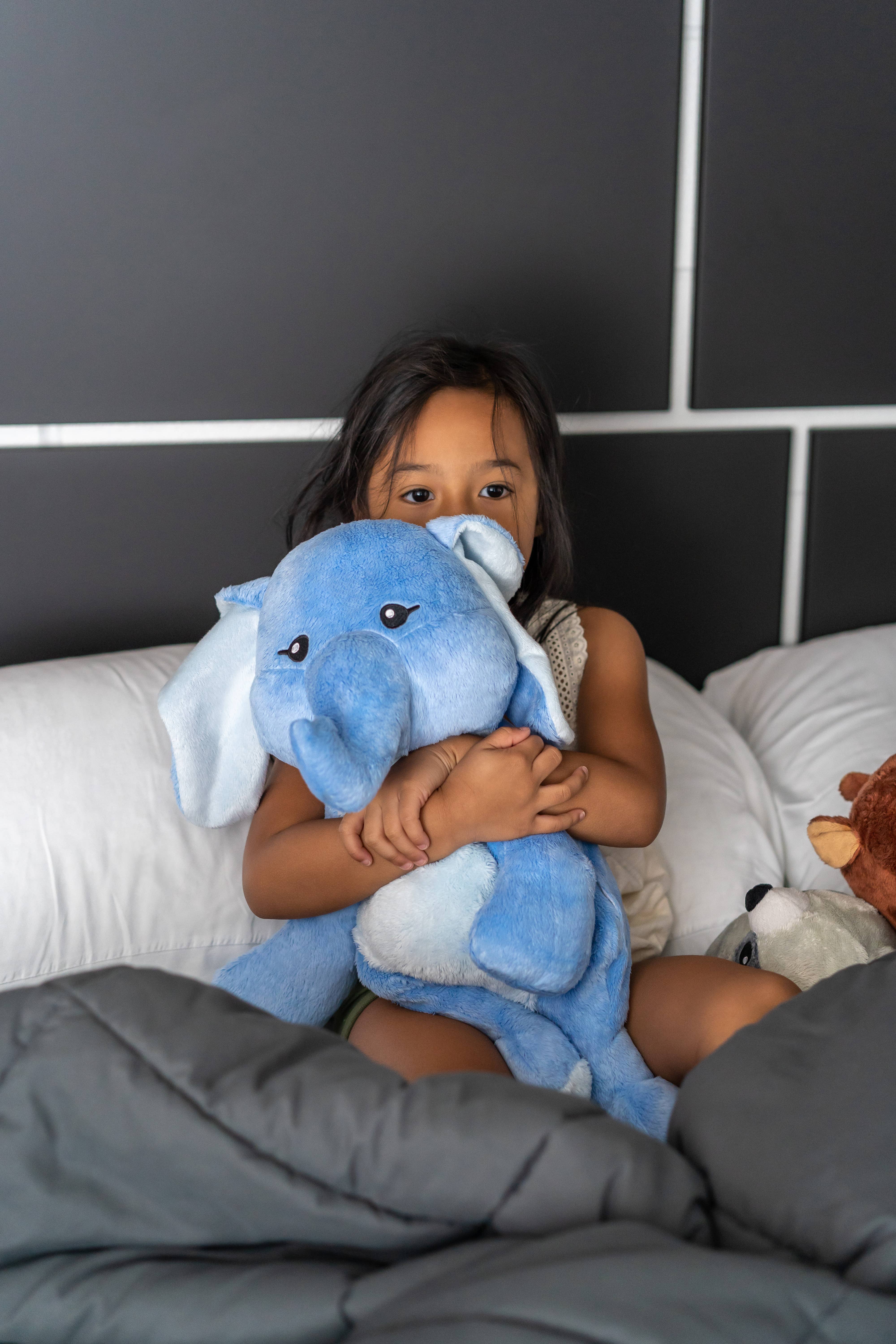 Hugimals World - Wholesale Stuffed/Plush Toy - Kids & Baby - Emory the Elephant 4.5lb Weighted Plush Anxiety: Kids/Adults12