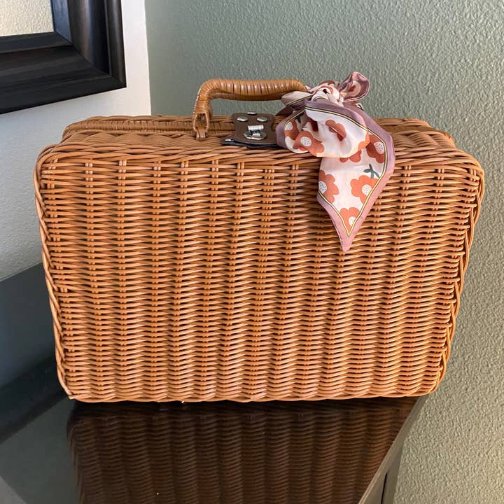 DrifWoo - Wholesale Gift Bag - Handwoven Suitcase Gift Basket, Empty Gift Basket, Â 2 sizes
