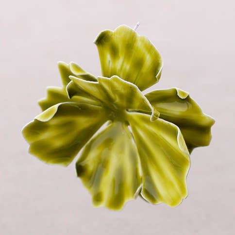 Emaille-Ohrringe mit Blumenmotiv aus Metall für den Großhandel von Sonata