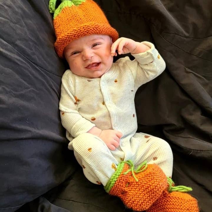 Knit By Ma and Bear - Wholesale Clothing Set - Baby - Pumpkin; Hand knit hat and/or booties; baby toddler; fall