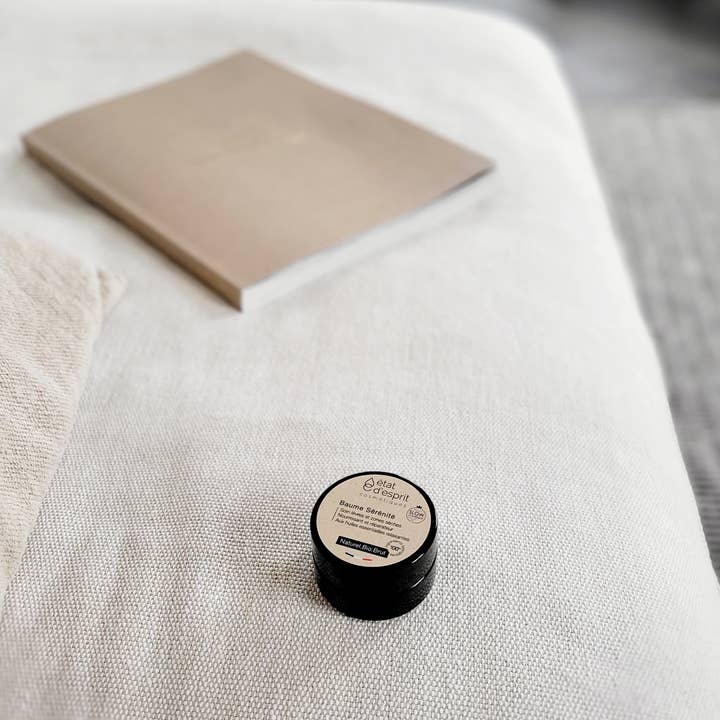 état d'esprit cosmétiques - Wholesale Lip Balm - Refillable lip and dry areas balm 0% water1