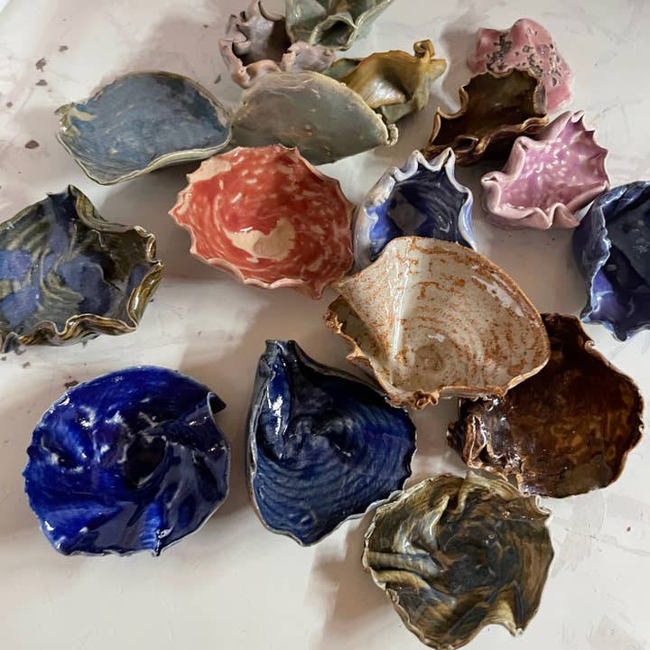 Ceramic Seashells - Ring / Pill Tray Dishes 2-3 inch for wholesale by Zen Pots