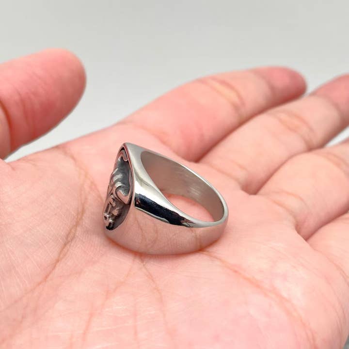 Mio Queena - Wholesale Zegelring - Stierkopring van roestvrij staal voor heren - MJ/MR2