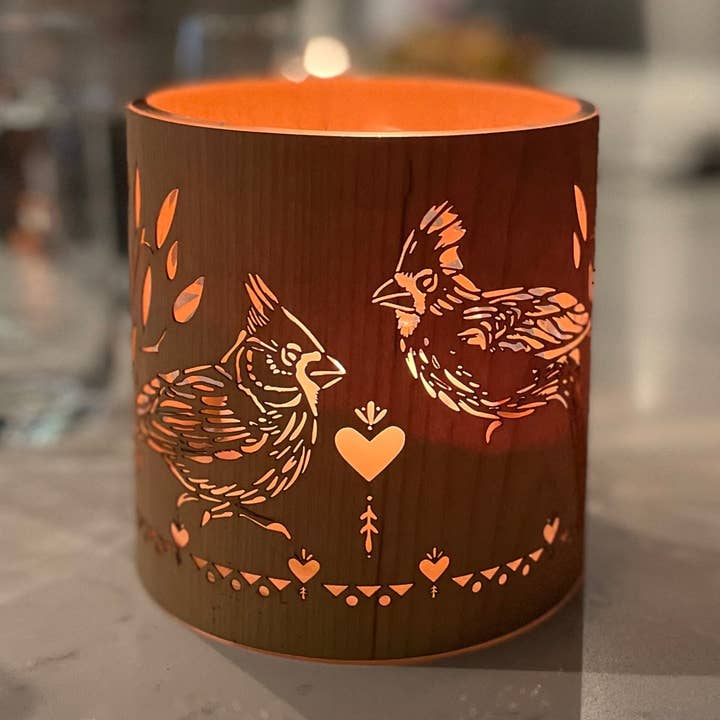 The Cardinal Candle Holder voor wholesale door LanternCozies